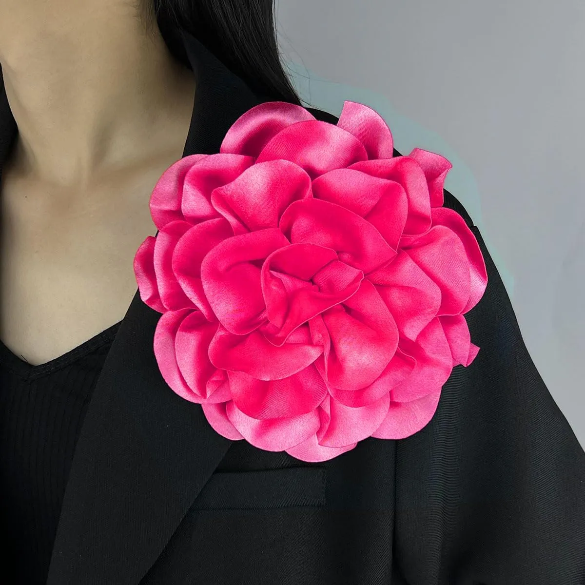19mm Extra Large Rose Flower Brooches Lapel Pins Dainty Satin Fabric Brooches Big Camellia Flower Brooch Pin for Women Wedding Part Dance Clothes Accessories Jewelry