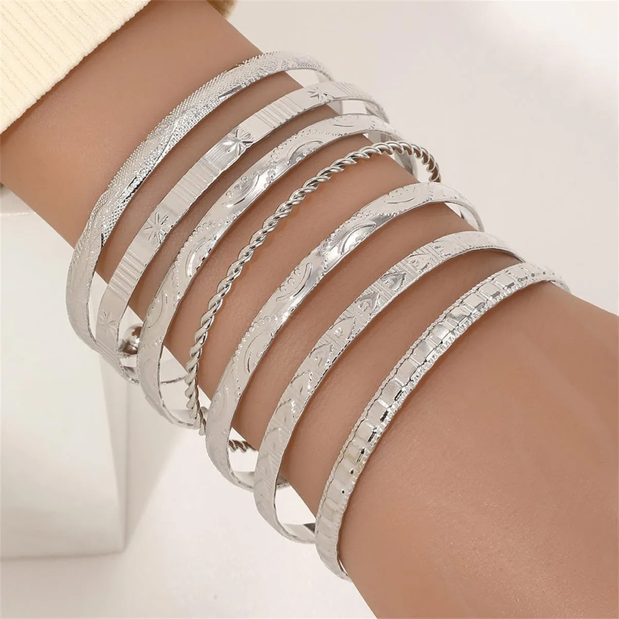 19Pcs Gold Bangle Bracelets Set for Women Boho Multi Layer Stack Textured Bracelets Indian Chunky Bangle Bracelet for Women Teen