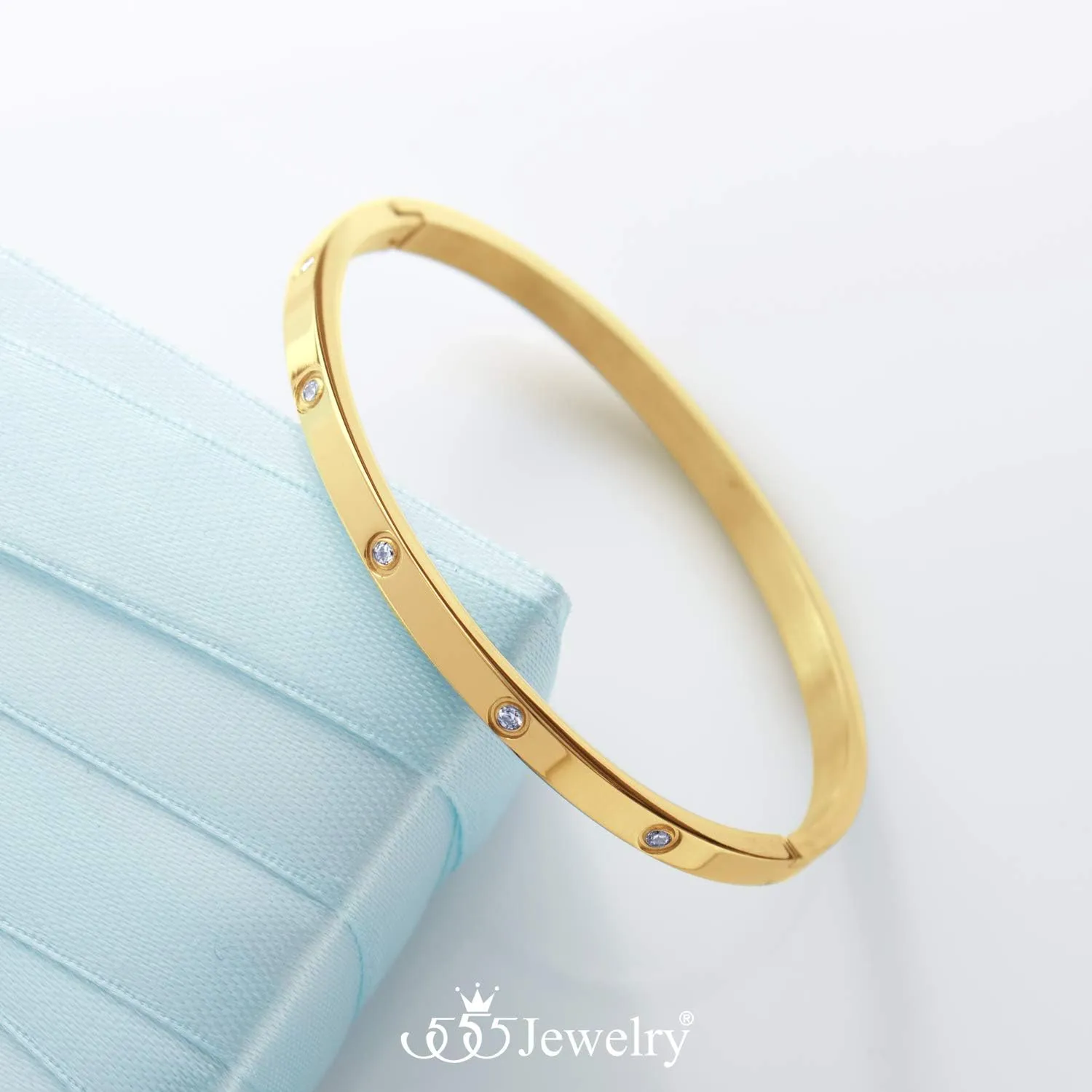555Jewelry Womens Sparkling Cubic Zirconia Secure Hinge Lock Bangle Stainless Steel Bracelet