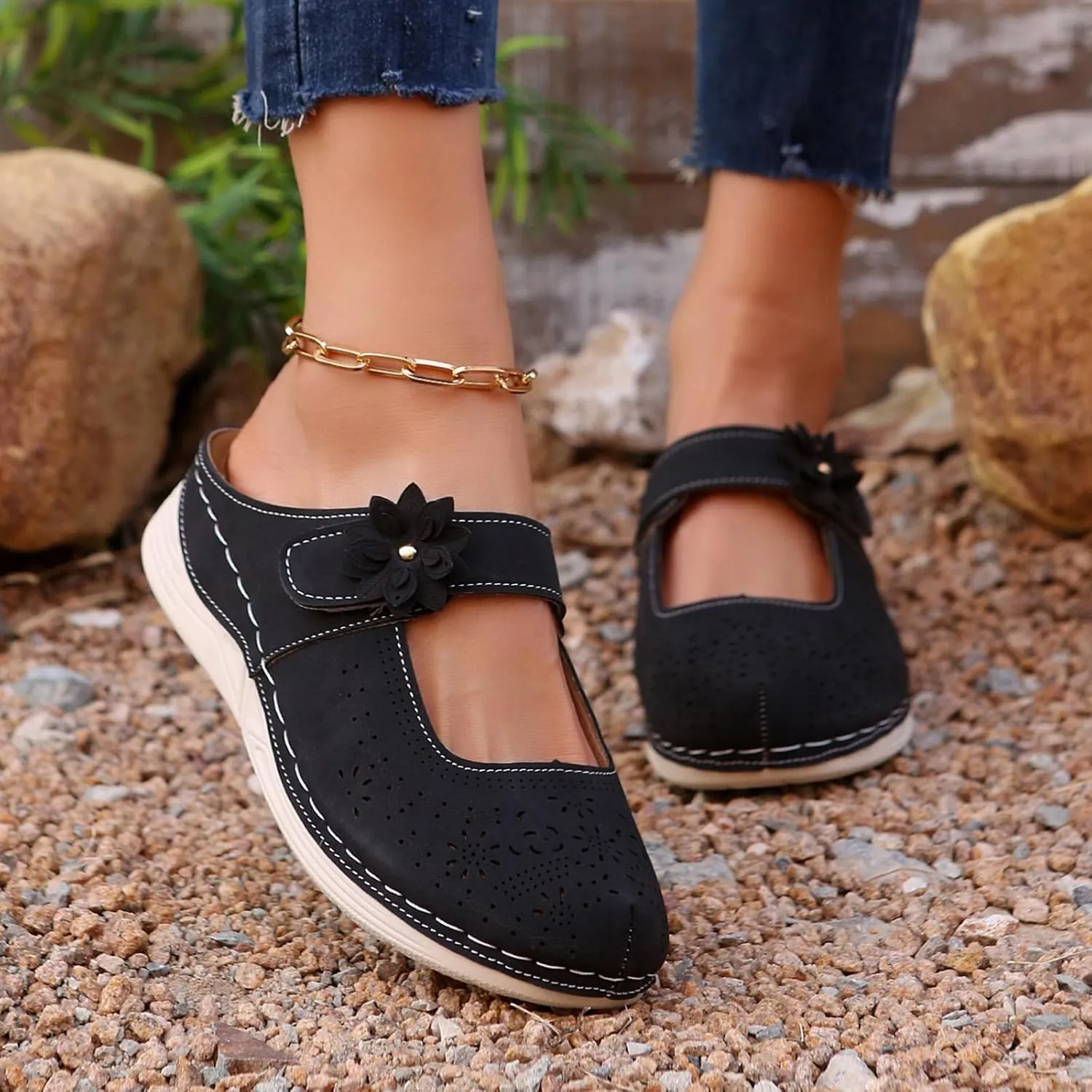 Clogs for Women Leather Comfort Mules Hollow Out Flowers Closed Toe Sandals Summer Casual Arch Support Slip On Slippers Walking Shoes