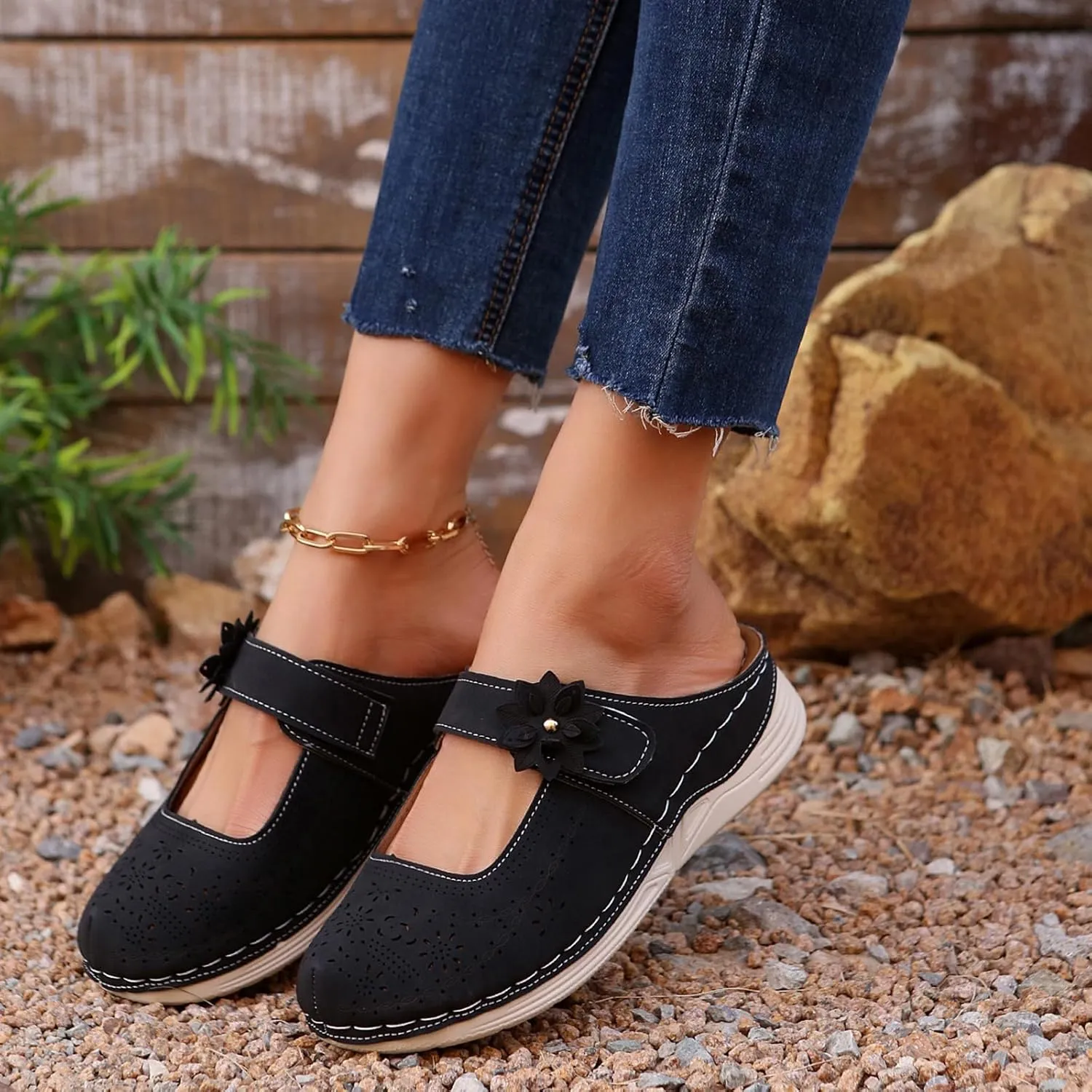Clogs for Women Leather Comfort Mules Hollow Out Flowers Closed Toe Sandals Summer Casual Arch Support Slip On Slippers Walking Shoes