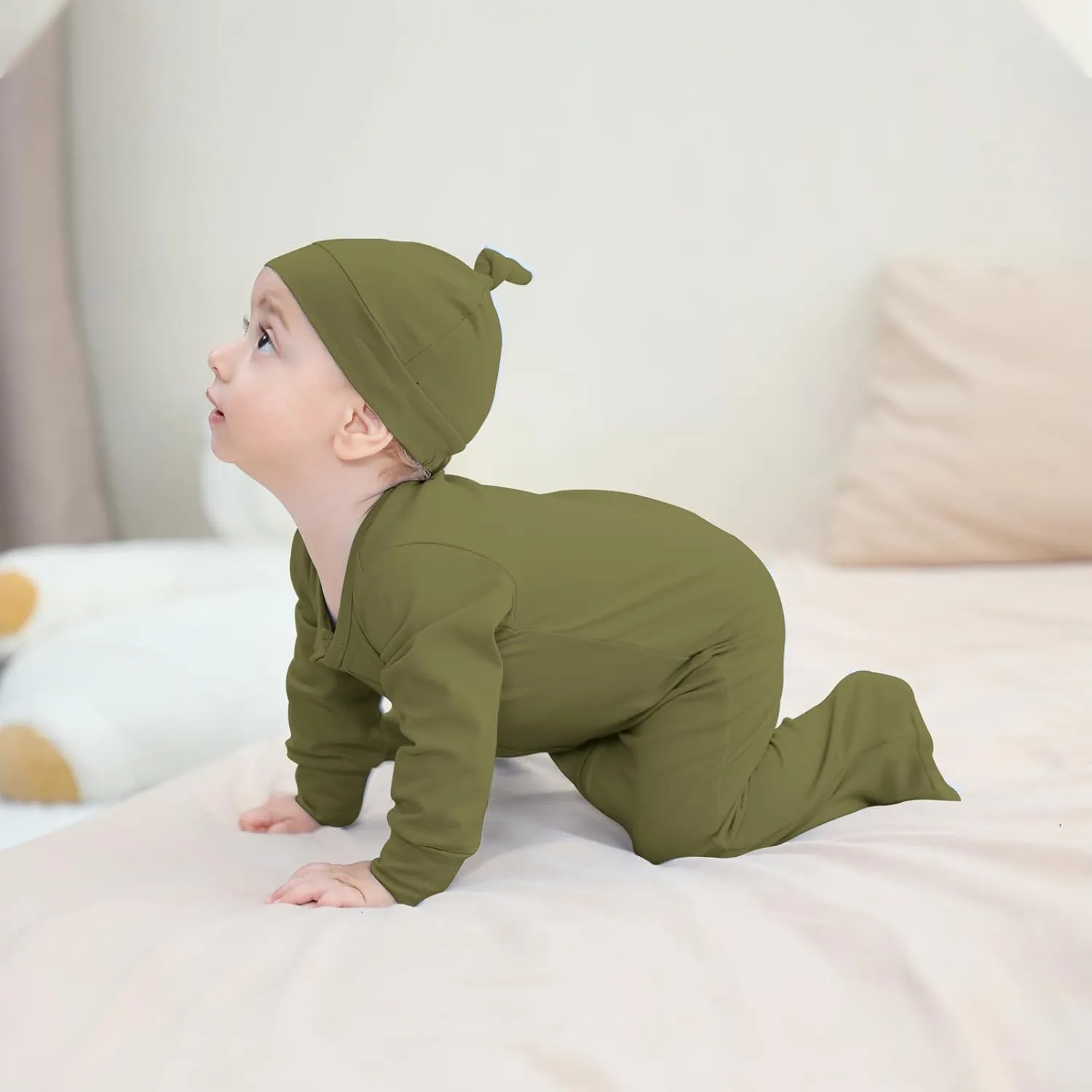 DREAM BUS 2 Pack Newborn One-piece Zipped Romper with Beanie Hats Baby Boy Long Sleeve Footie Infant Cotton Jumpsuit