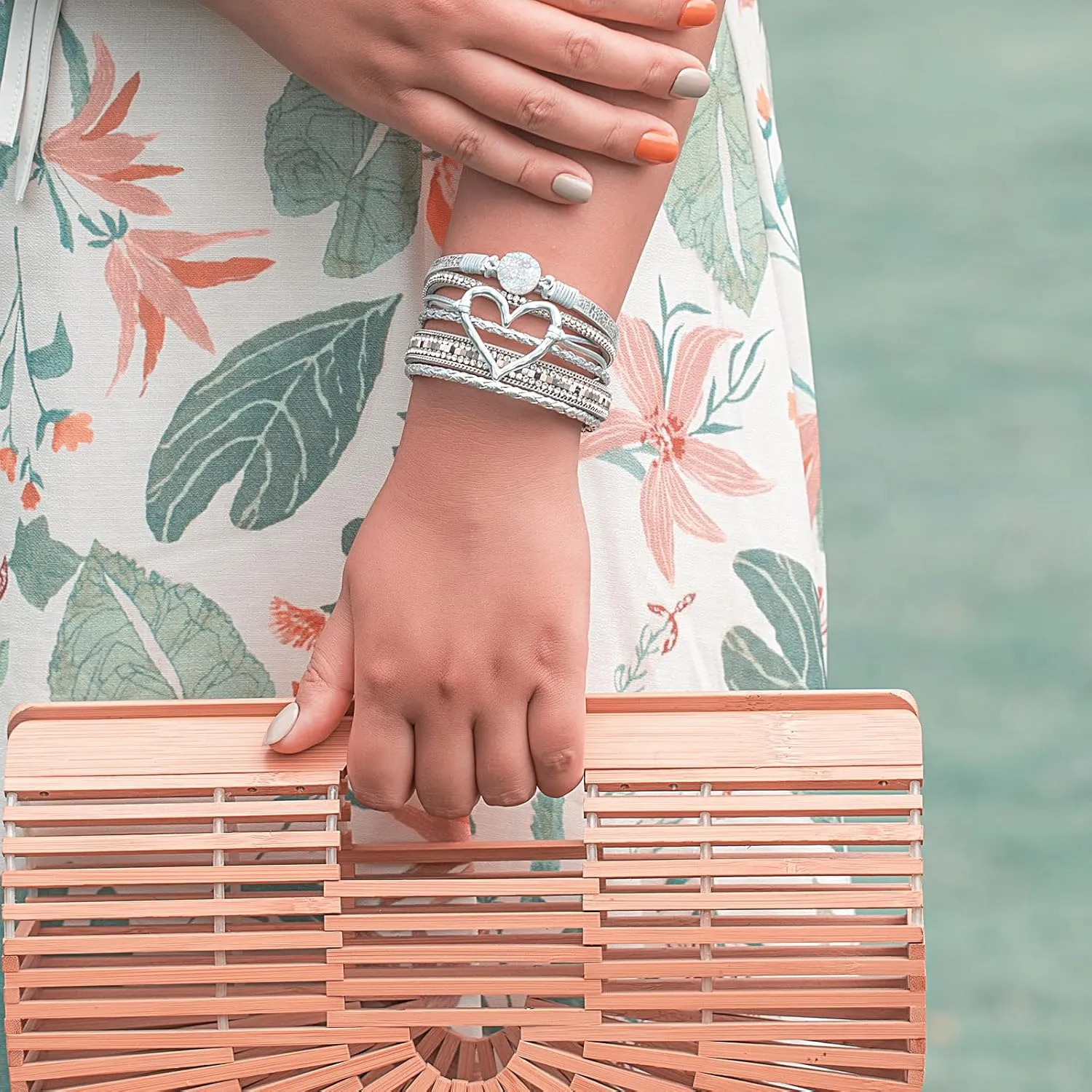 FANCY SHINY Heart Leather Wrap Bracelets Stackable Boho Cuff Bangles Trendy Resin Stone Rhinestone Bracelets with Magnetic Clasp for Women Mother Gift Jewelry