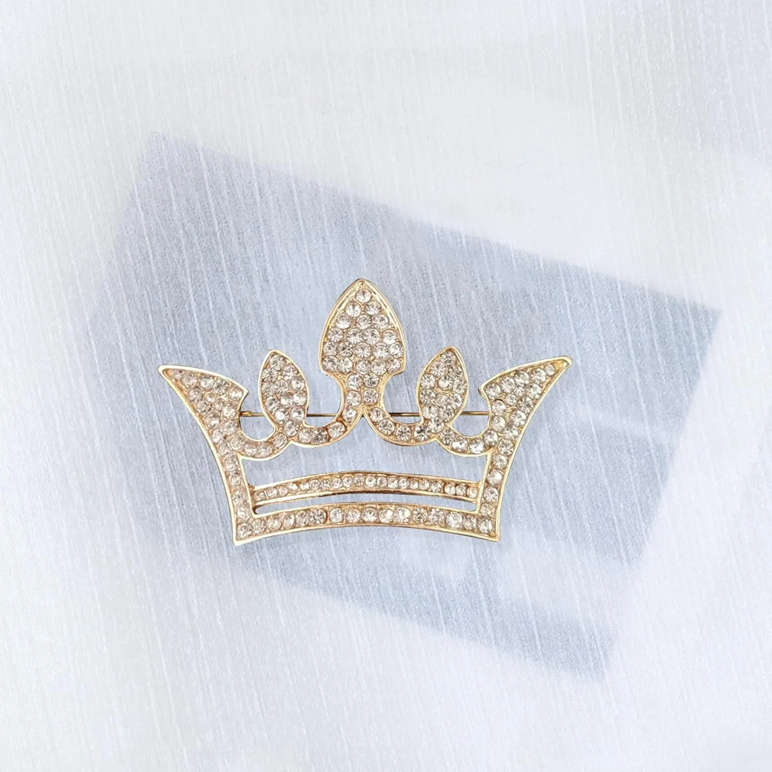 GBAHFY Crystal Rhinestone Princess Queen Crown Brooch Pin for Women - Tiara for Wedding Party Banquet Birthday