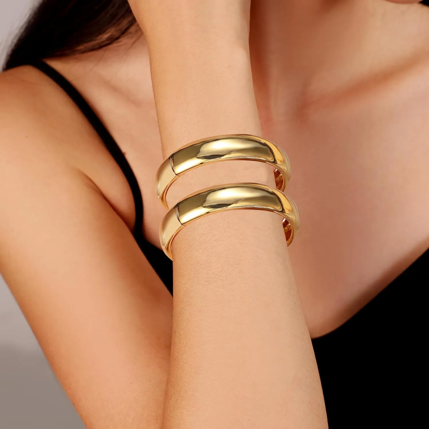 Gold Bangles Bracelets for Women Chunky Gold Cuff Bracelet Set 2PCS Trendy Bracelet for Women Irregular Cuff Hinged Wide 14K Gold Plated Bracelet