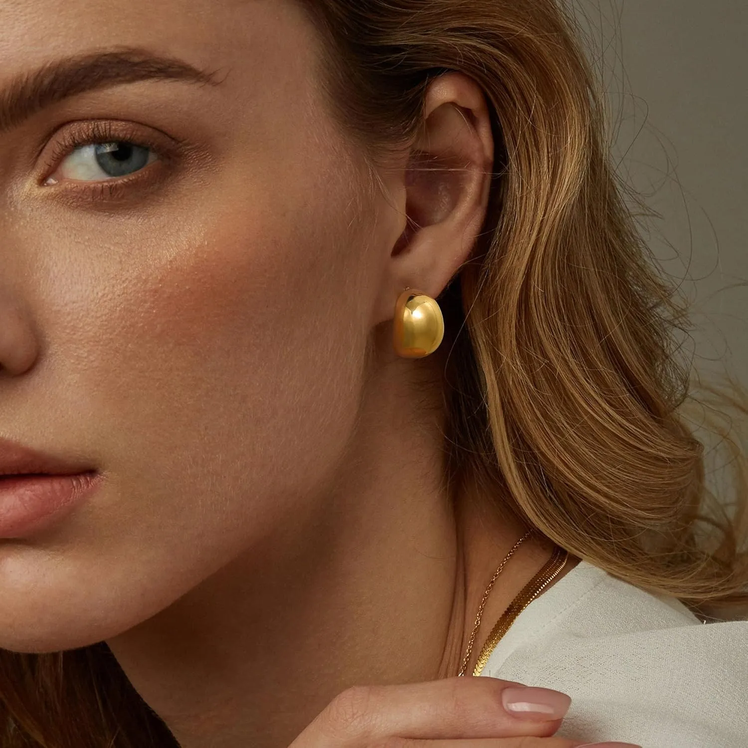 Gold Earrings for Women, 14K Gold Plated Lightweight Hypoallergenic Earrings for Women Trendy Fashion Jewelry Women's Gifts