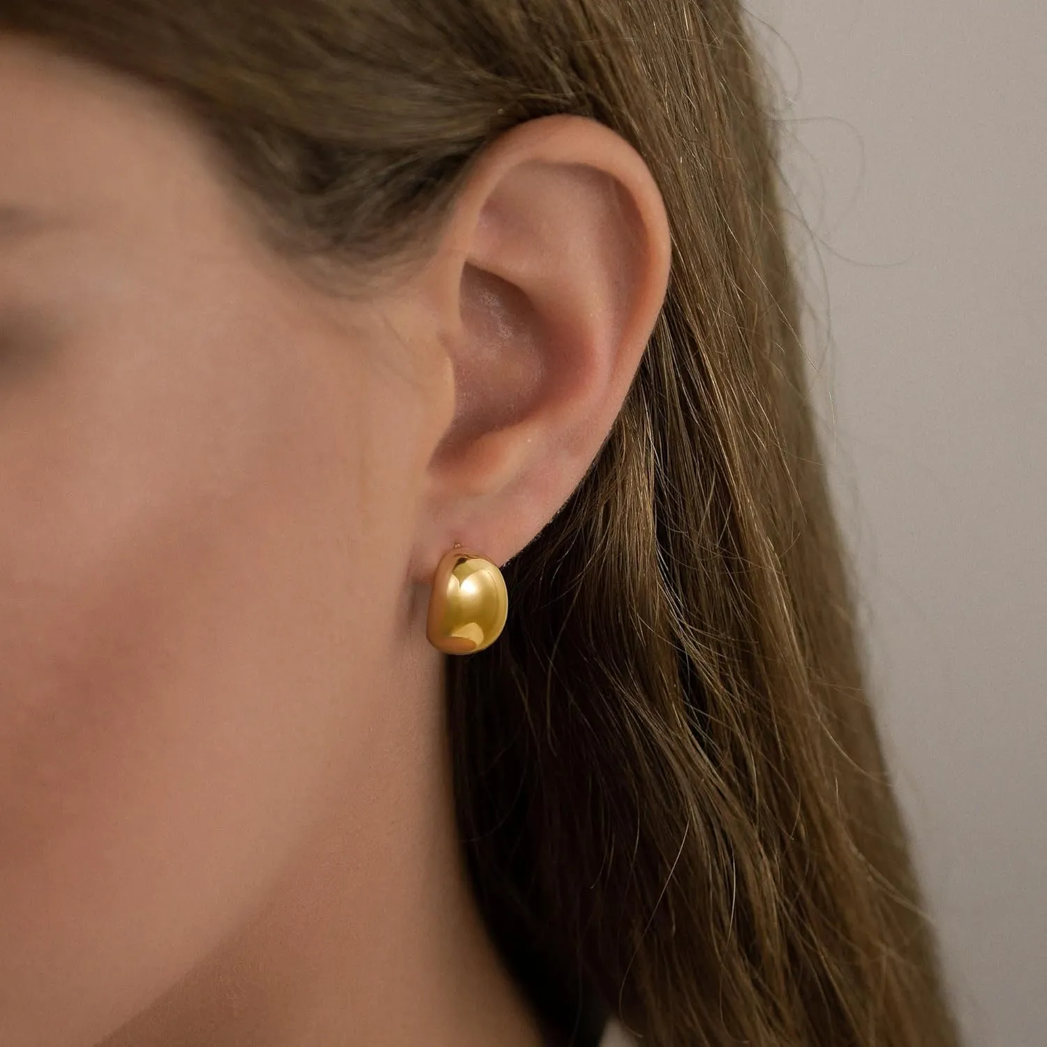 Gold Earrings for Women, 14K Gold Plated Lightweight Hypoallergenic Earrings for Women Trendy Fashion Jewelry Women's Gifts