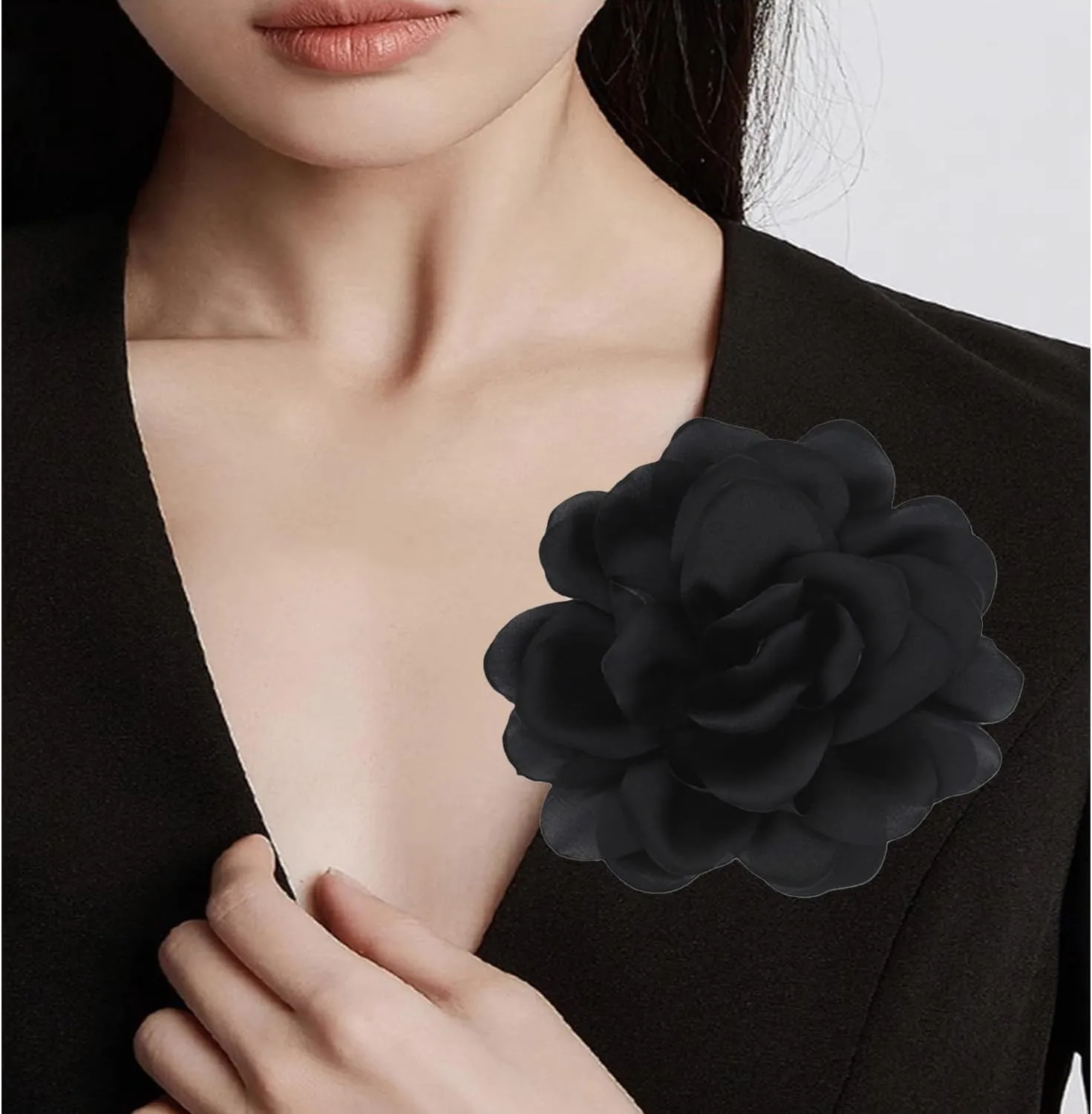 Large Flower Brooches Lapel Pins for Women Satin Fabric Brooches Big Camellia Flower Brooch Pins Wedding Part Dance Clothes Accessories Jewelry Gifts