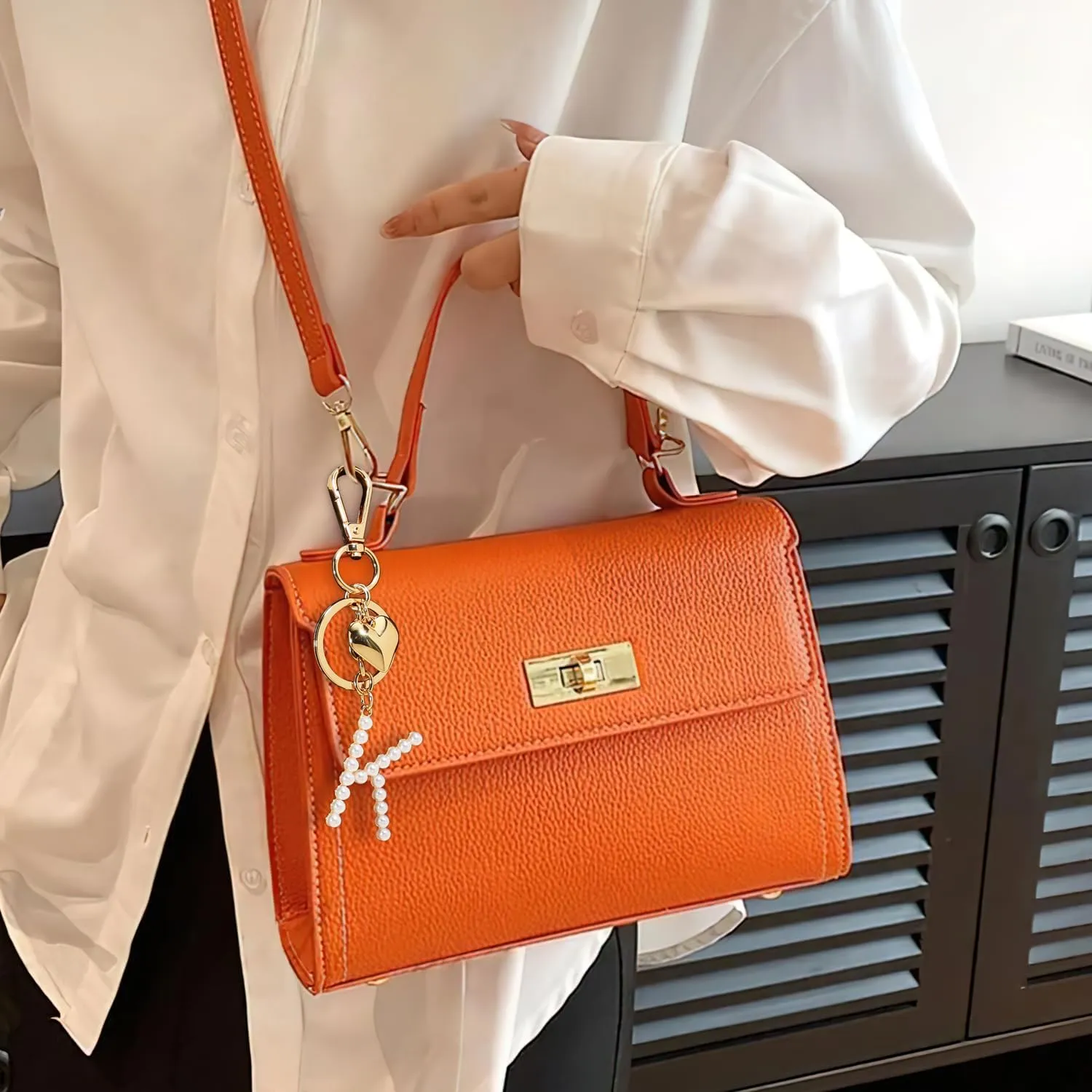 LILIE&WHITE Gold Keychains For Women With Imitation Pearl Letter Purse Charms Gold Bag Charms