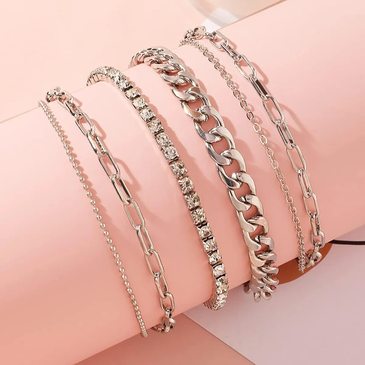 Nanafast 4-6PCS Ankle Bracelets Set for Women Gold Boho Beach Anklet Chain Adjustable Foot Jewelry for Women Extremely Simple Style