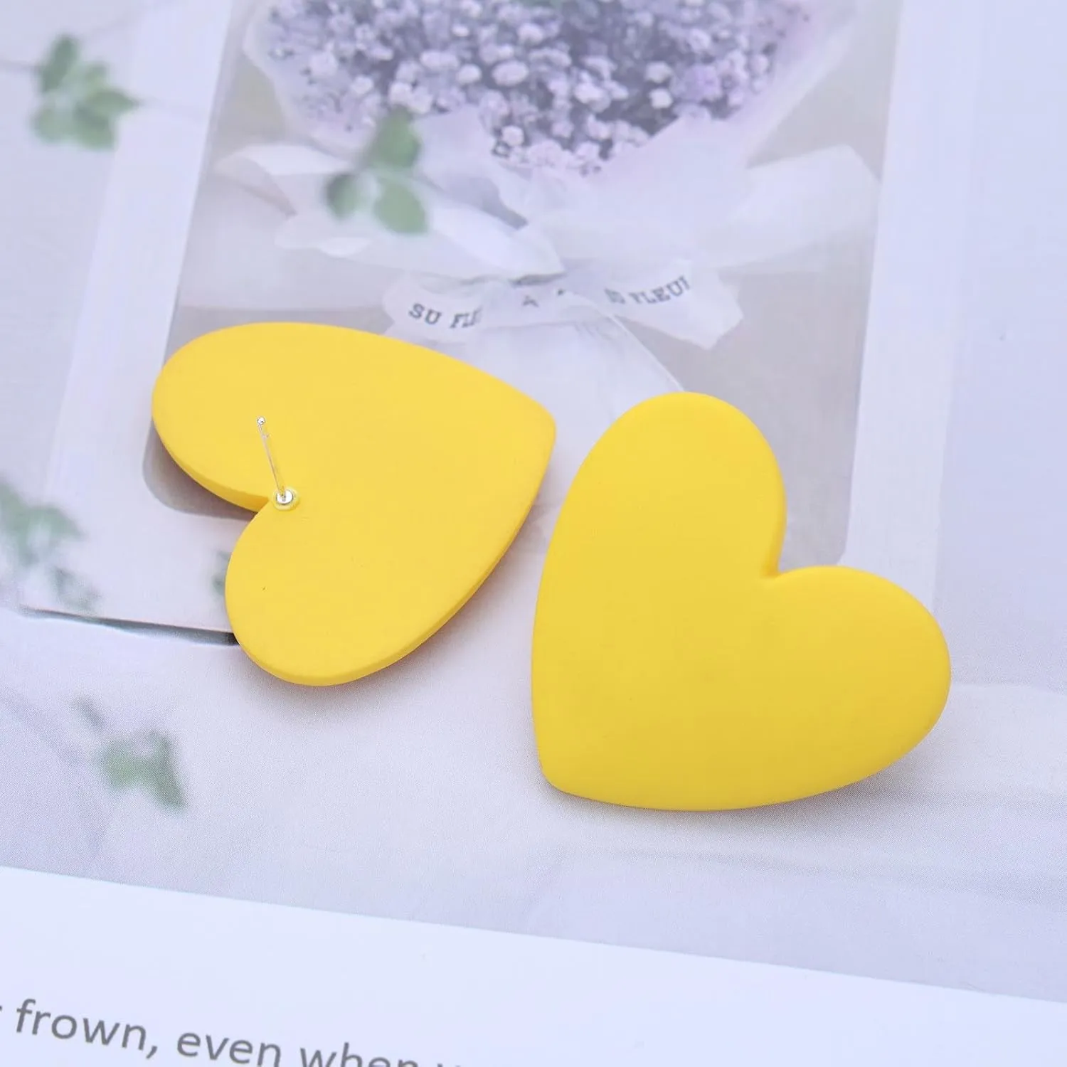 Vintage Red Acrylic Heart Earrings Large Heart Love Stud Earrings Red Resin Heart Earrings Acrylic Exaggerated Earrings for Women